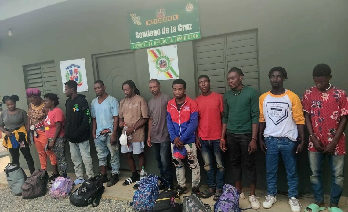49 Haitianos Detenidos en Dajabón por Migración Irregular