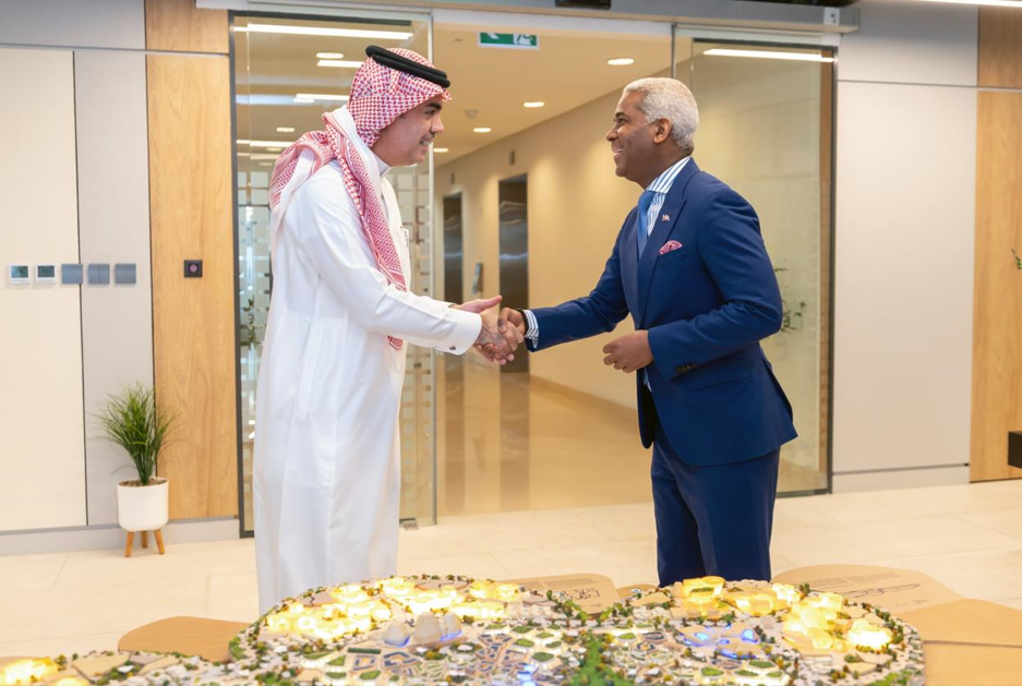Colaboración entre República Dominicana y Expo 2030 Riyadh: Embajador explora participación nacional