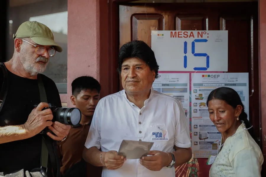 Evo Morales anula su voto y denuncia un plan de fraude del gobierno boliviano