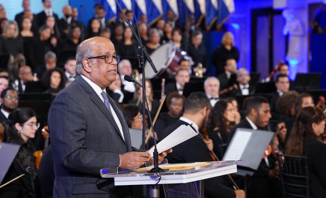 Historiador Juan Daniel Balcácer apoya nueva grabación del Himno Nacional Dominicano
