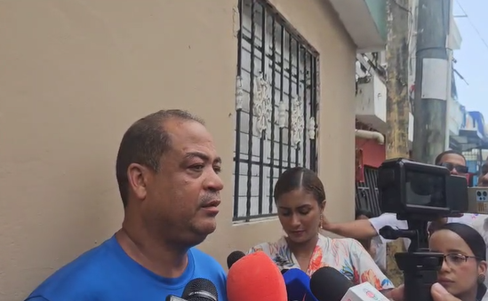Padre conmocionado tras envenenamiento de su esposa e hijos