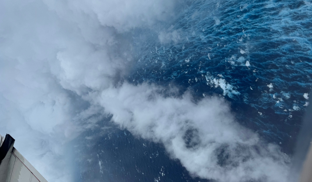 El NHC monitorea nueva perturbación tropical en el Atlántico tras el paso del huracán Erin