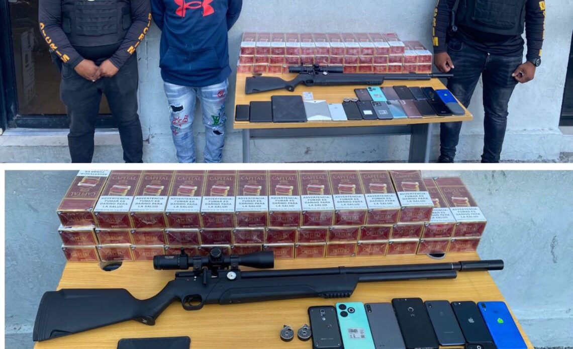 Allanamiento en Baní resulta en arresto y decomiso de artículos posiblemente ilícitos