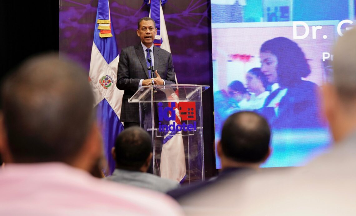 INDOTEL presenta balance positivo de su primer año de gestión, destacando conectividad, seguridad y formación digital