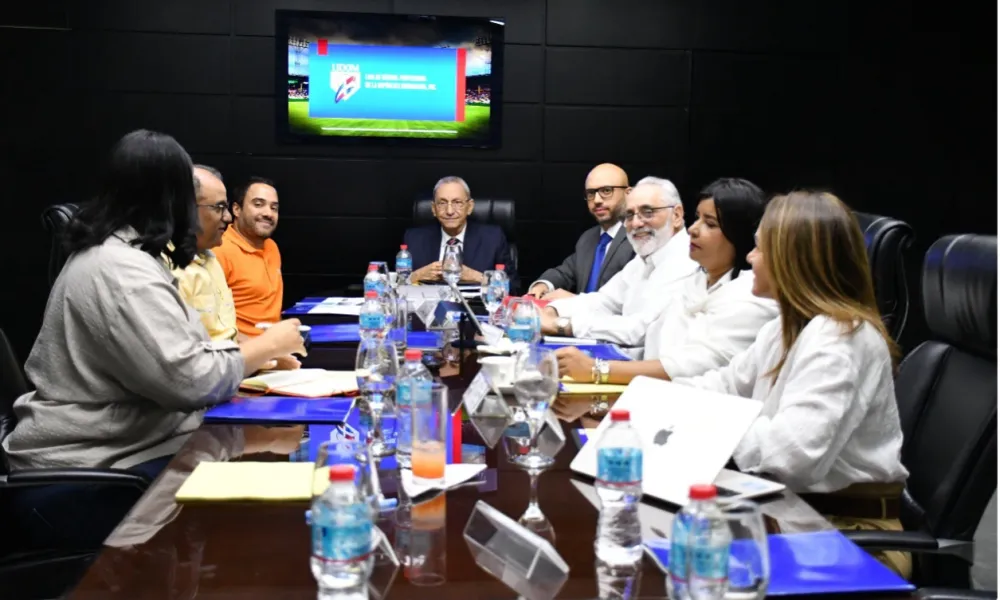 Lidom presenta a comisión gubernamental informes para nuevo estadio de béisbol