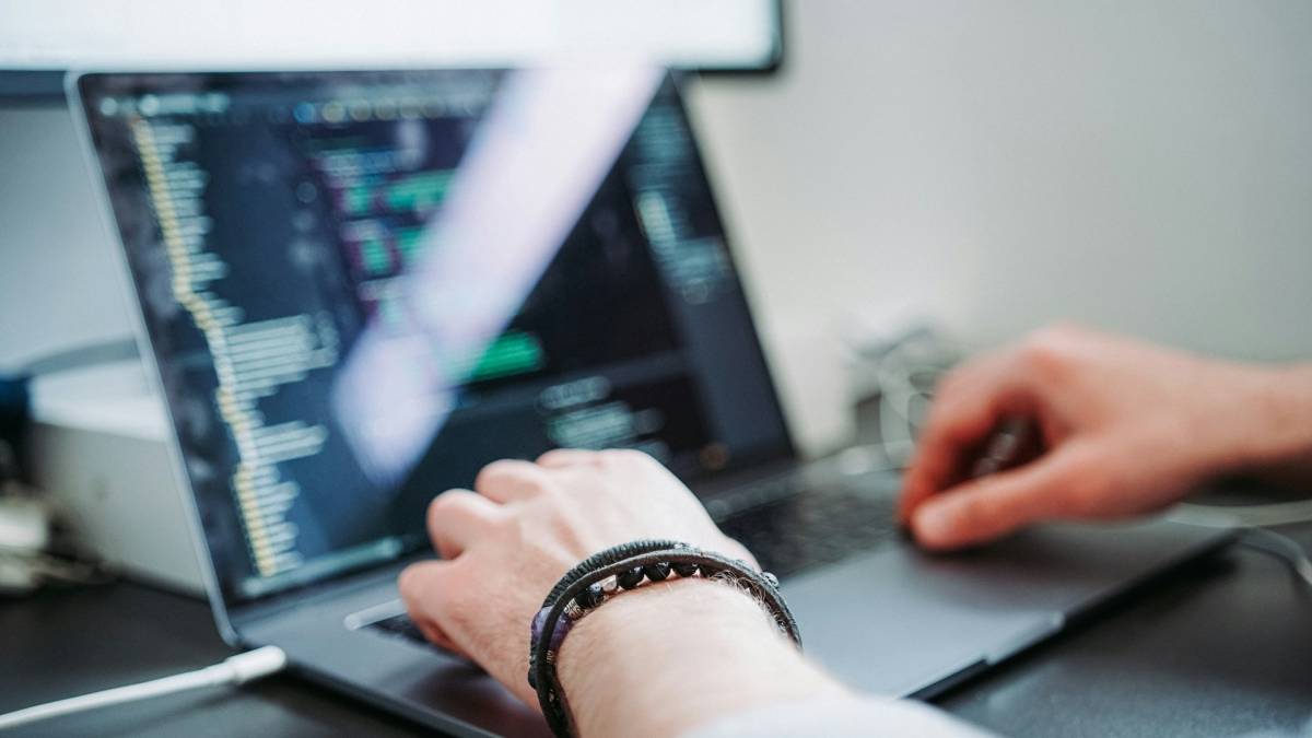 Claude: Un método innovador para aprender programación desde los fundamentos