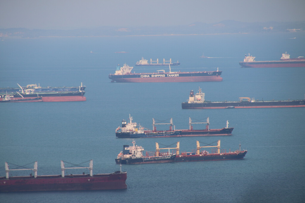 El Misterio de las Compras Masivas de Petróleo por China