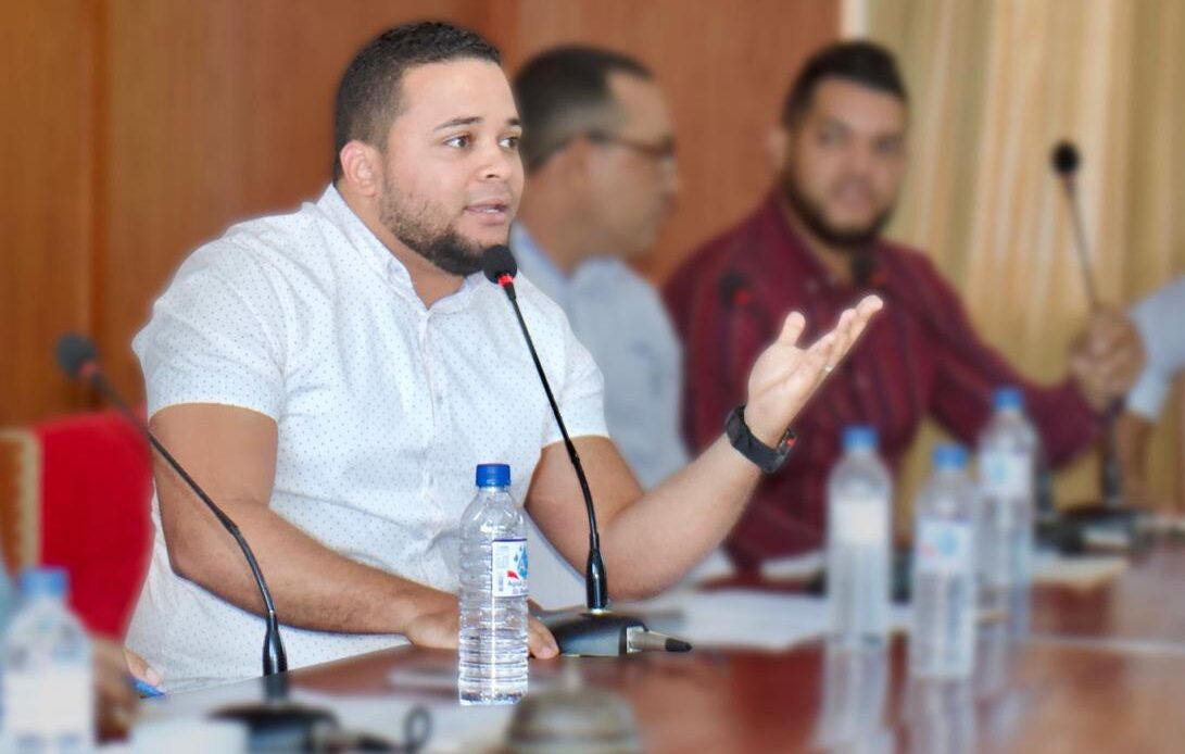 Regidor de Cotuí denuncia crisis de servicios básicos en la ciudad