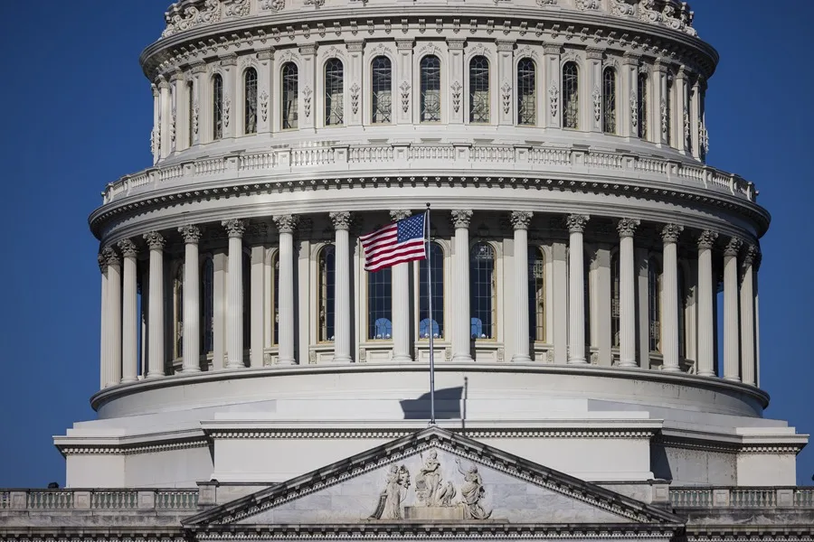 Congreso de EE.UU. aprueba ley para juzgar como adultos a menores por delitos violentos en Washington D.C.