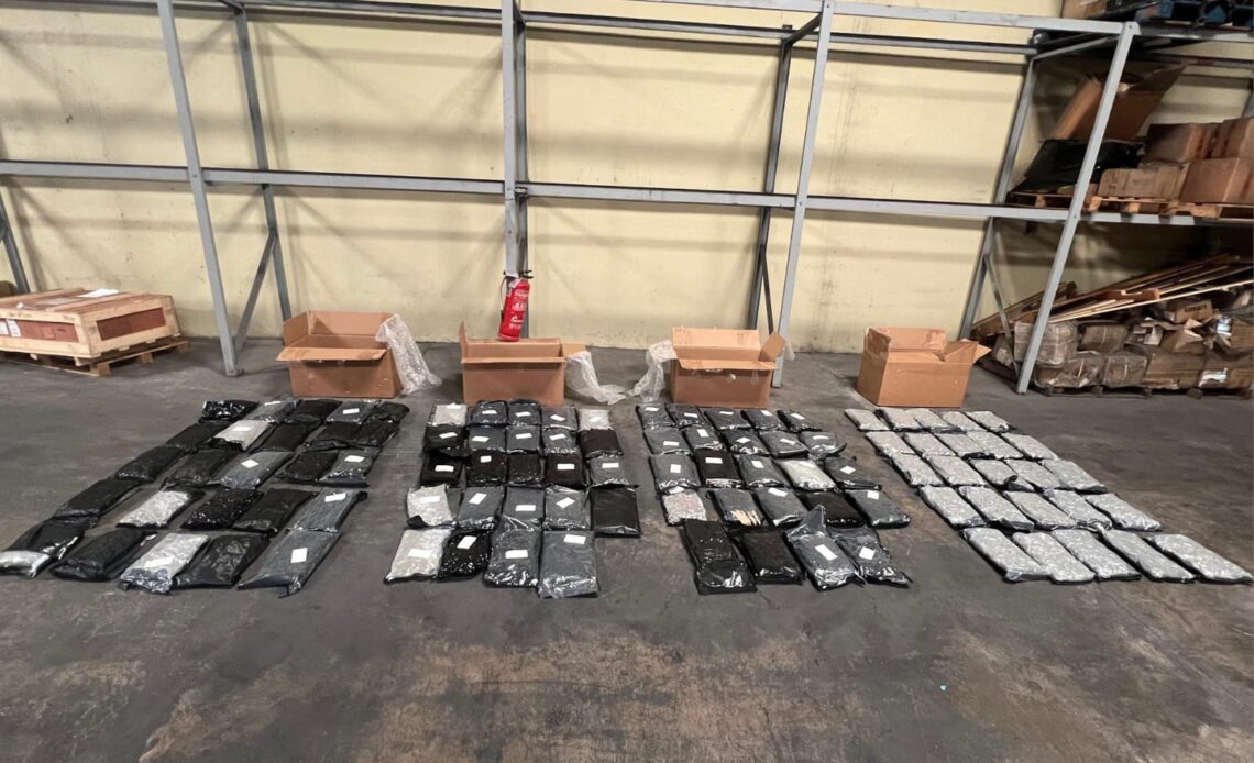 DNCD intercepta 112 libras de marihuana en el Aeropuerto Las Américas