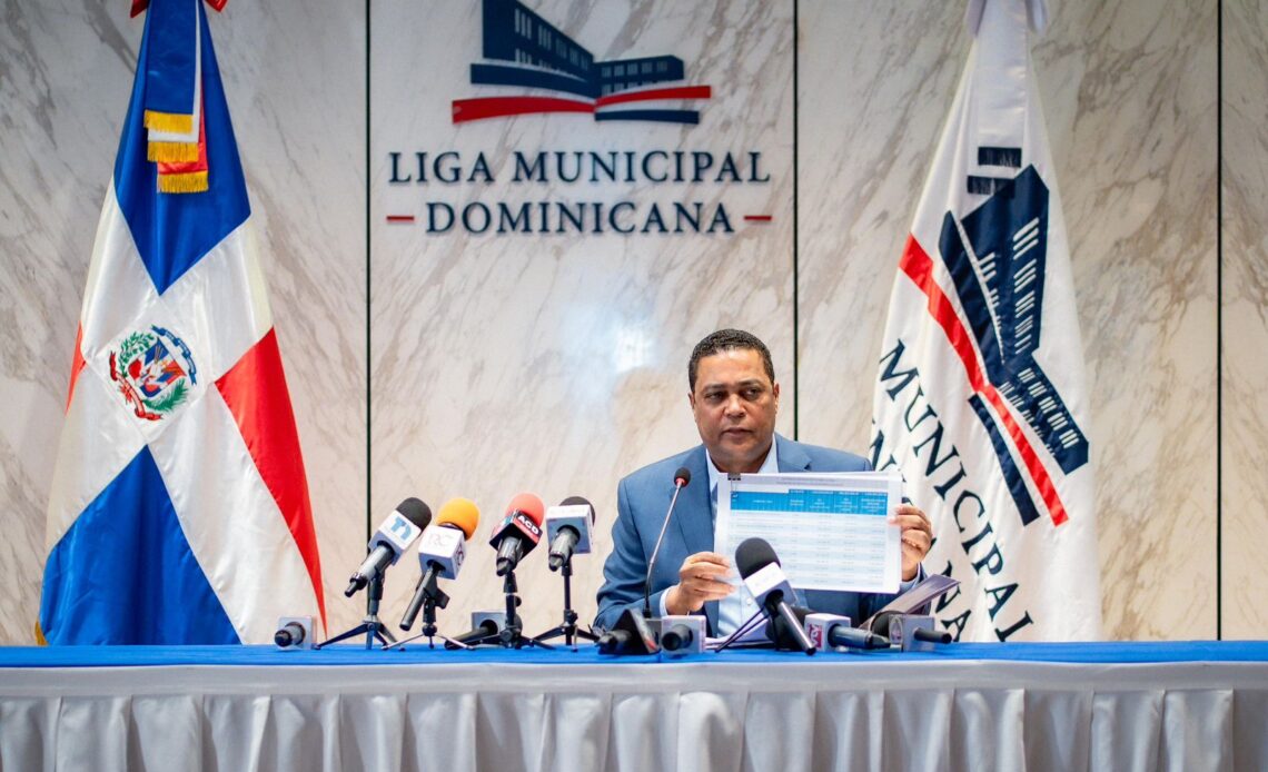 Gobierno dominicano transfiere RDNULL,000 millones directamente a cabildos para mejoras peatonales
