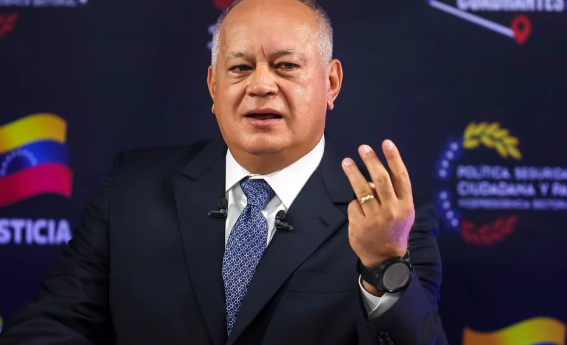 Venezuela critica la revocación de visa a Petro por parte de Estados Unidos