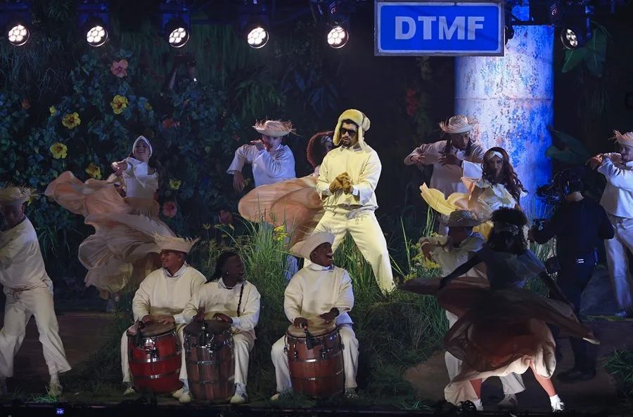 Residencia de Bad Bunny en Puerto Rico Impulsa Reproducciones en Spotify y Popularidad de Artistas Locales