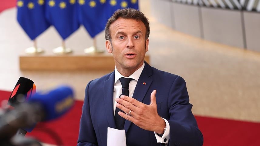 Macron insta a la OTAN a una respuesta más firme ante Rusia, pero descarta derribar aviones
