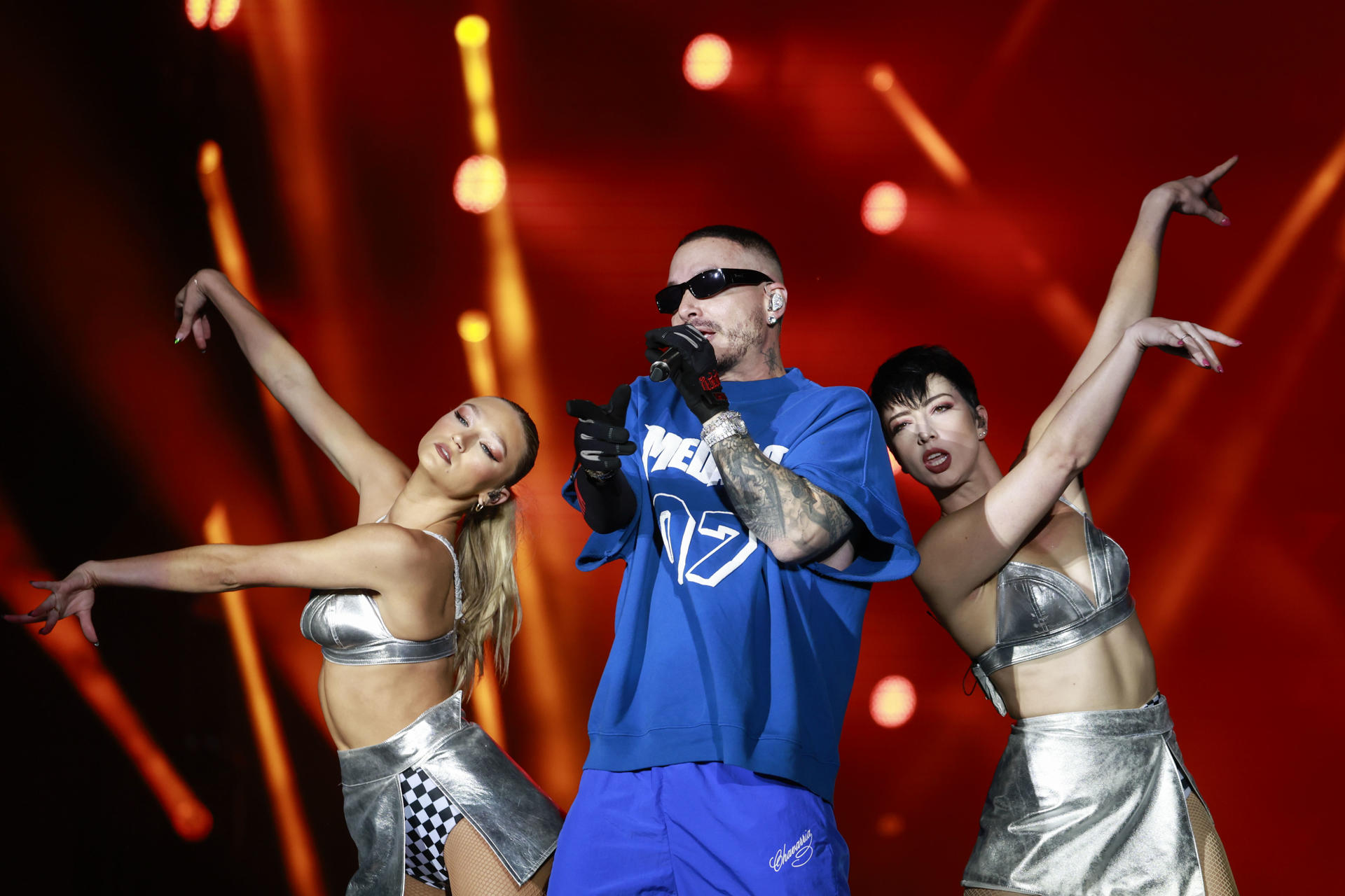 J Balvin electrifica la última noche de The Town 2025 en Brasil