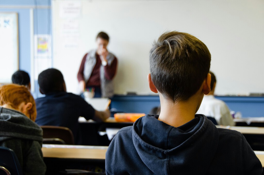 La Sobrecarga Laboral del Profesorado Español: Un Problema Ignorado que Afecta a la Educación