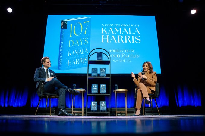 Kamala Harris enfrenta interrupciones pro palestinas durante presentación de su libro