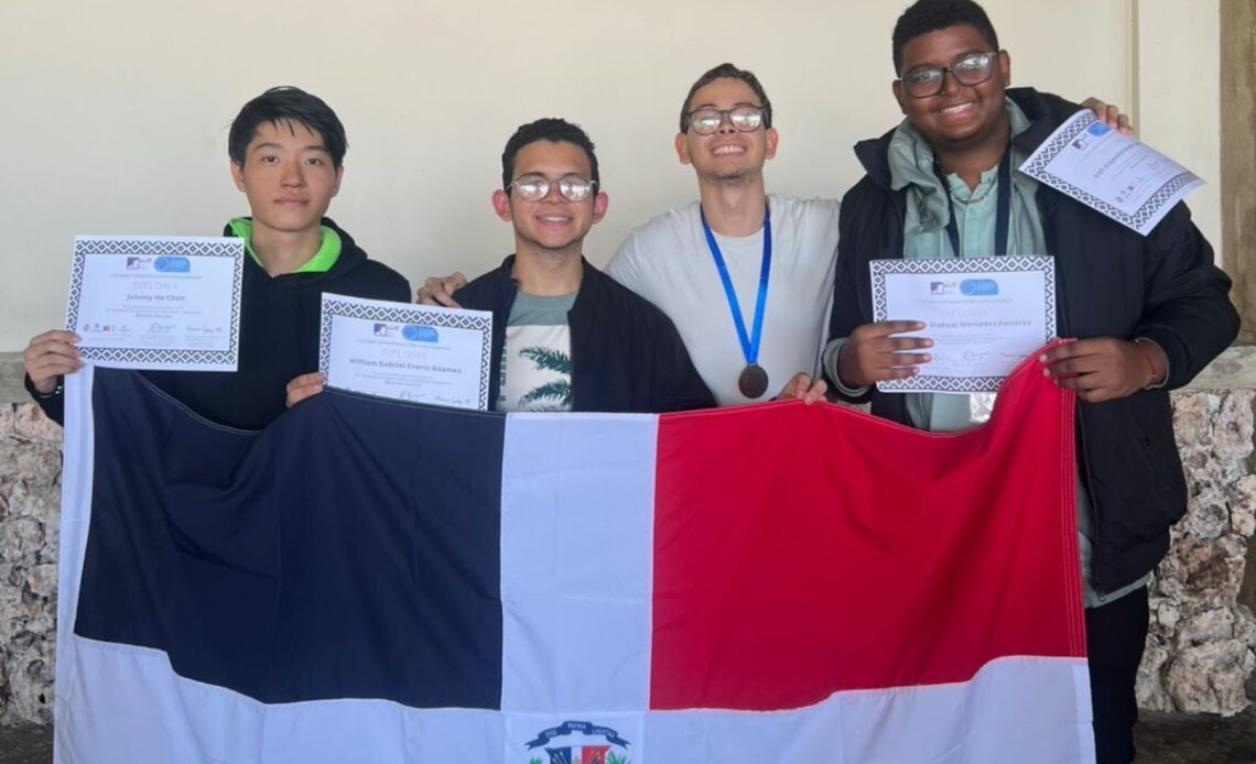 Alumno Dominicano Triunfa con Bronce en Olimpiada Matemática Iberoamericana en Chile