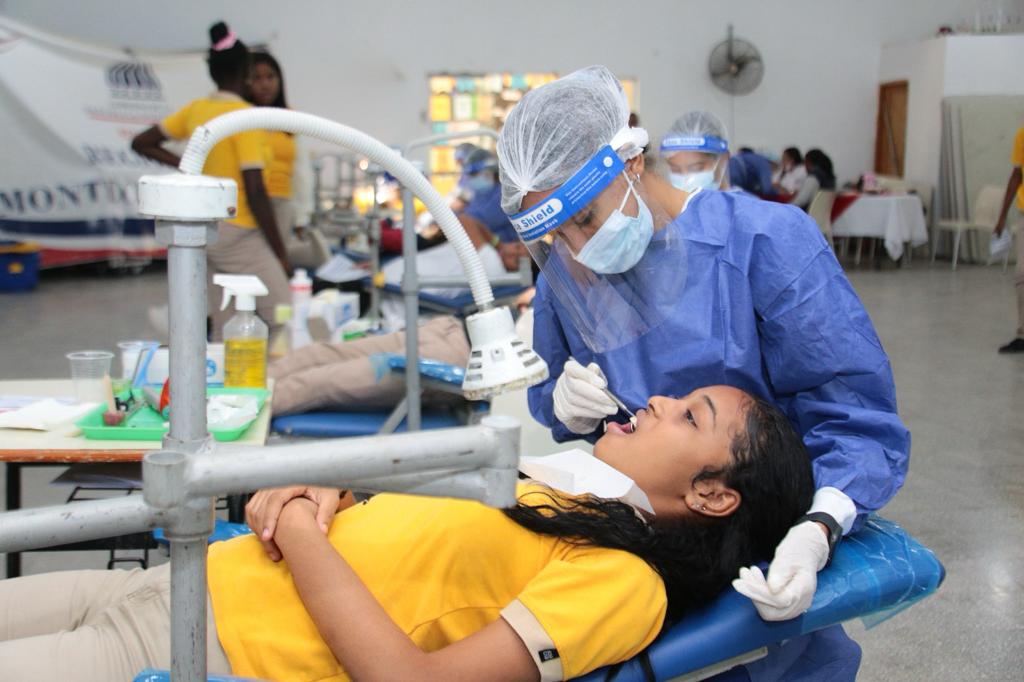 Escasa Cobertura Pese a la Iniciativa: Solo 58 Consultorios Dentales para Más de 7,000 Escuelas Públicas