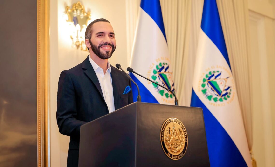El Salvador prohíbe el uso del lenguaje inclusivo en las escuelas públicas