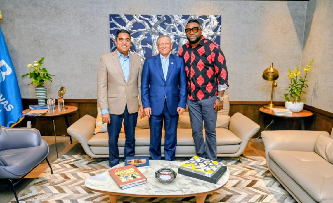 Banreservas Reafirma su Compromiso con el Deporte Dominicano en Reunión con David Ortiz y el Ministro de Deportes