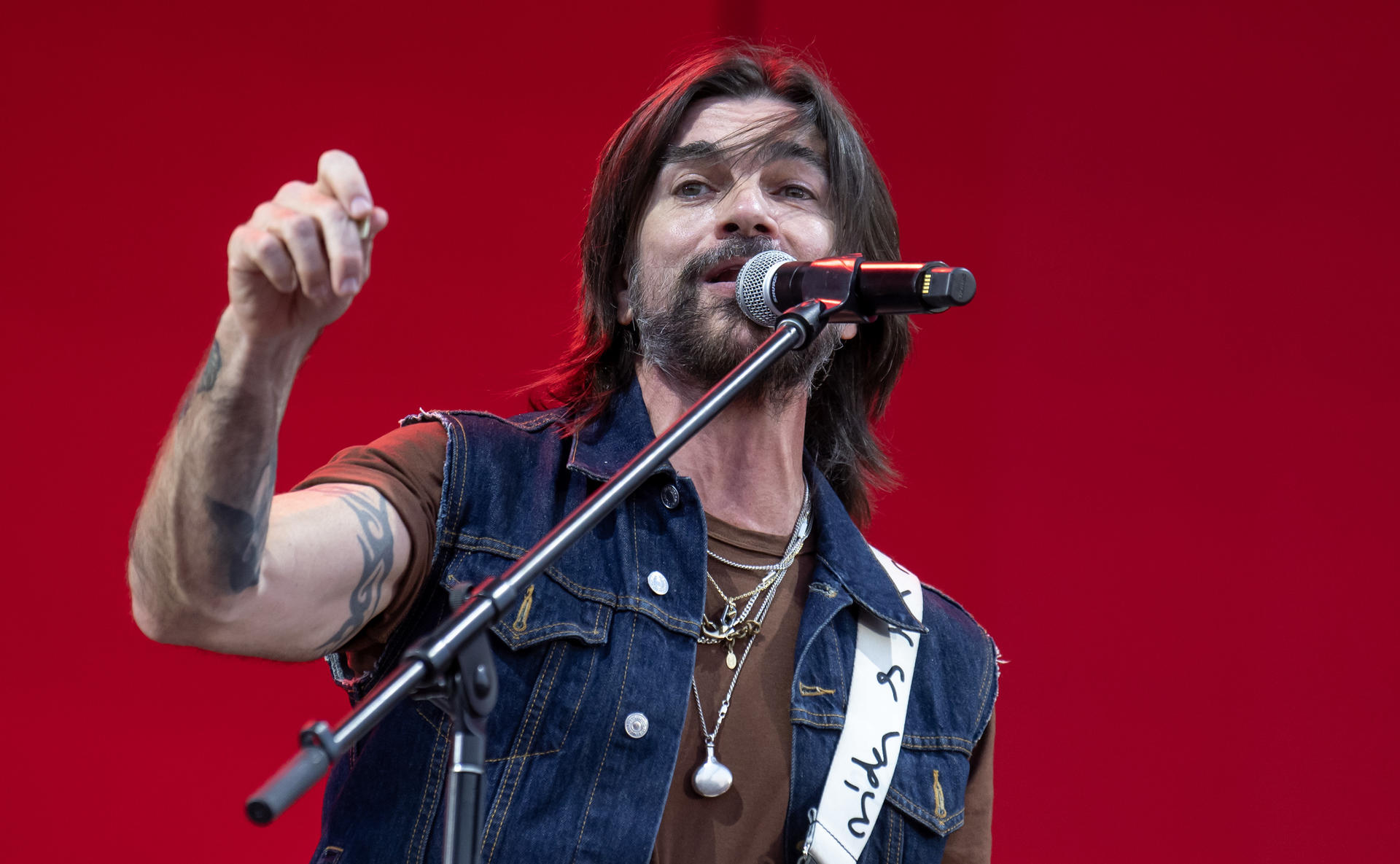 Juanes, Banda MS, Bacilos y Elena Rose protagonizan el concierto global ''La música nos conecta''