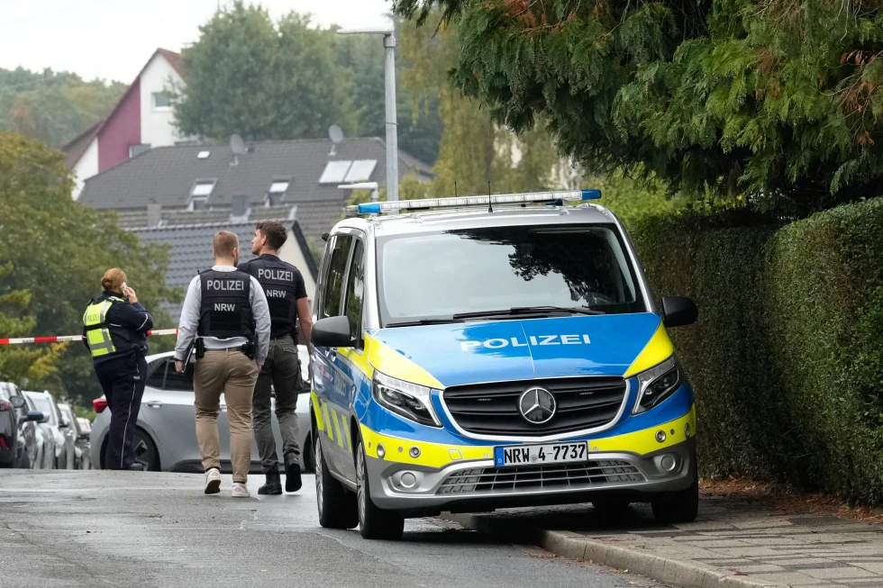Alcaldesa Recién Electa en Alemania Sufre Ataque con Arma Blanca