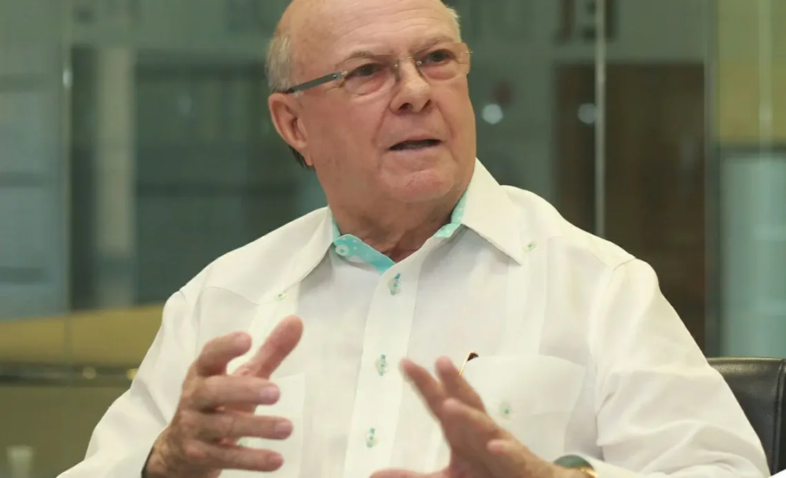 Hipólito Mejía Promueve la Prevención del Cáncer de Próstata