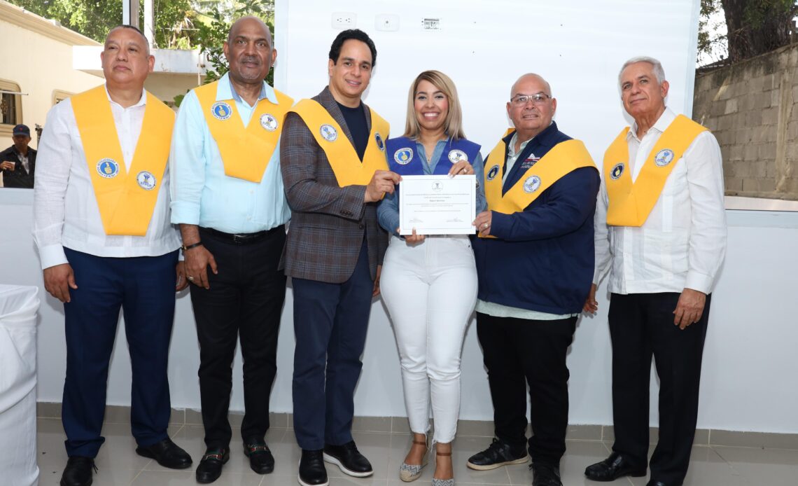 PRM Imparte Taller de Capacitación Política en Esperanza, Valverde