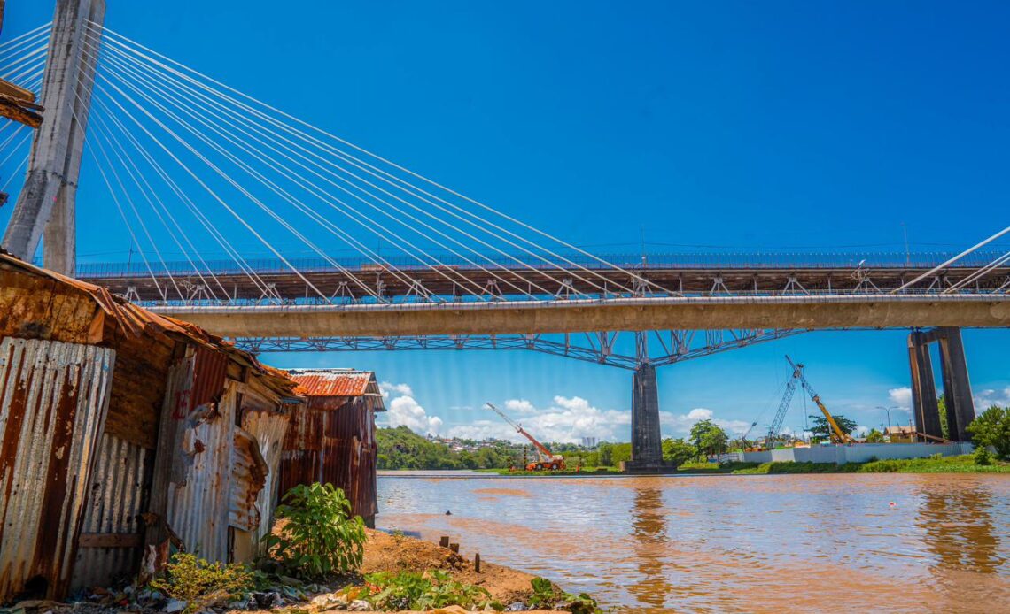 Inversión Gubernamental de RDNULL.5 Millones Destinada a la Recuperación del Borde Oriental del Río Ozama en Las Lilas