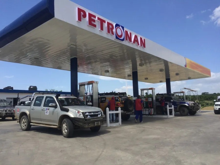 PETRONAN Niega Propiedad de Estación Clausurada en Montecristi por Combustible Adulterado