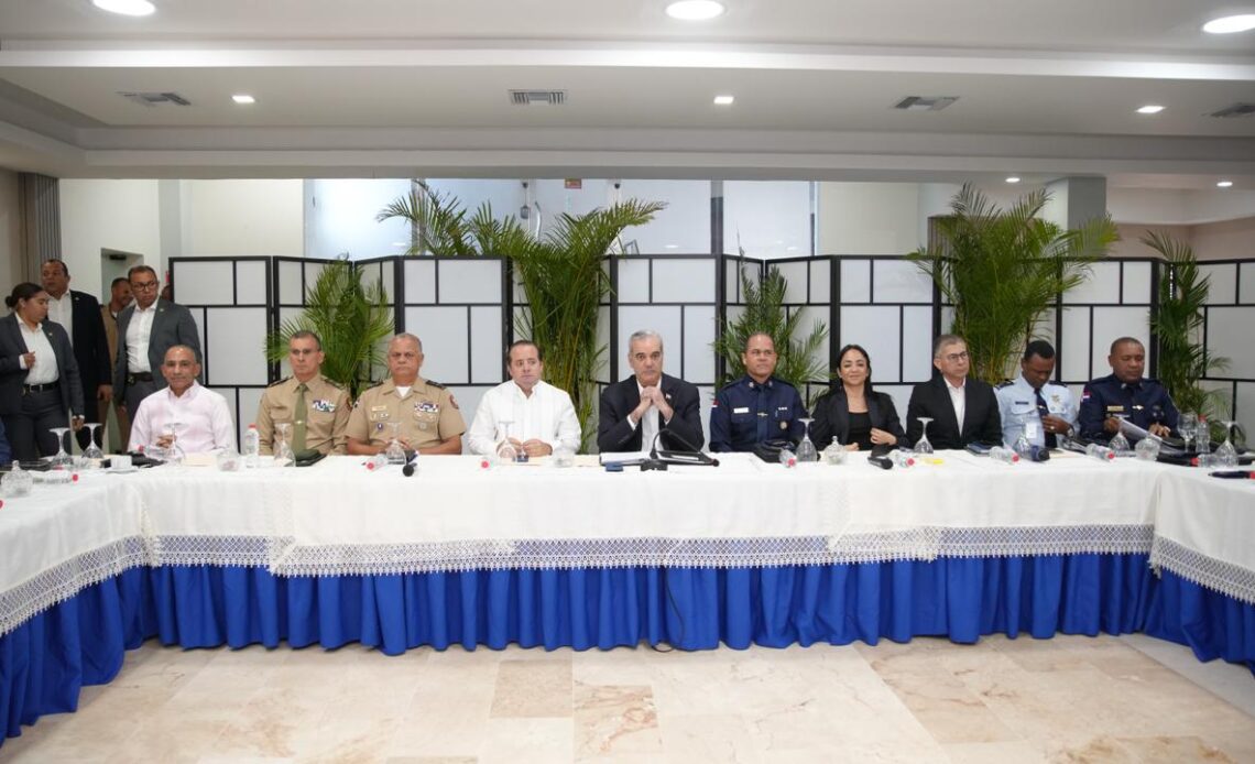 Presidente Abinader Lidera Sesión de Seguimiento al Plan de Seguridad Nacional