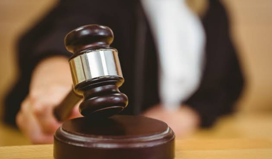 Posponen Audiencia de Medida Coercitiva para Inspector Migratorio Implicado en Caso de Soborno