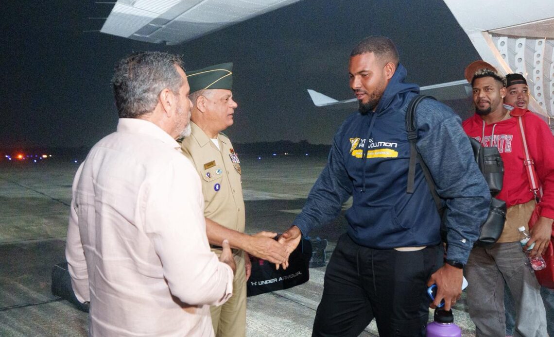 República Dominicana Facilita el Regreso de Conciudadanos Desde Venezuela con Apoyo Aéreo Militar