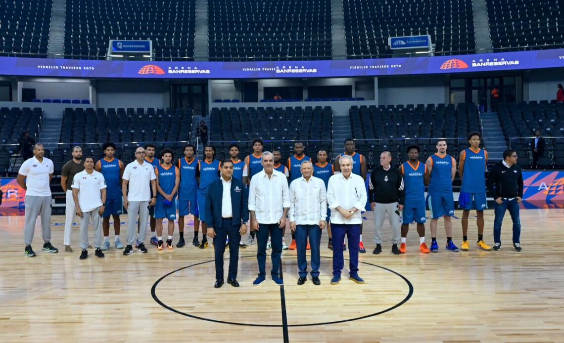Presidente Abinader Inaugura la Arena Banreservas, Busca Partidos de la NBA y Prohíbe su Uso Político