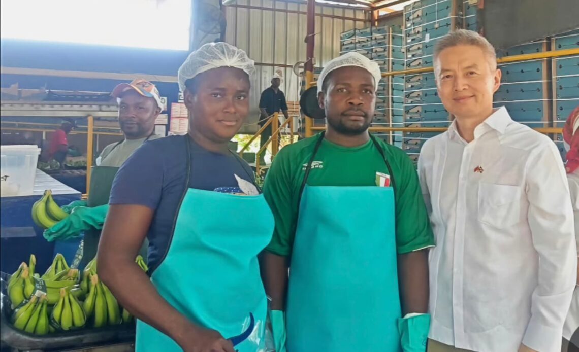 Embajador chino se reúne con productores agrícolas para fortalecer lazos de cooperación en la Línea Noroeste