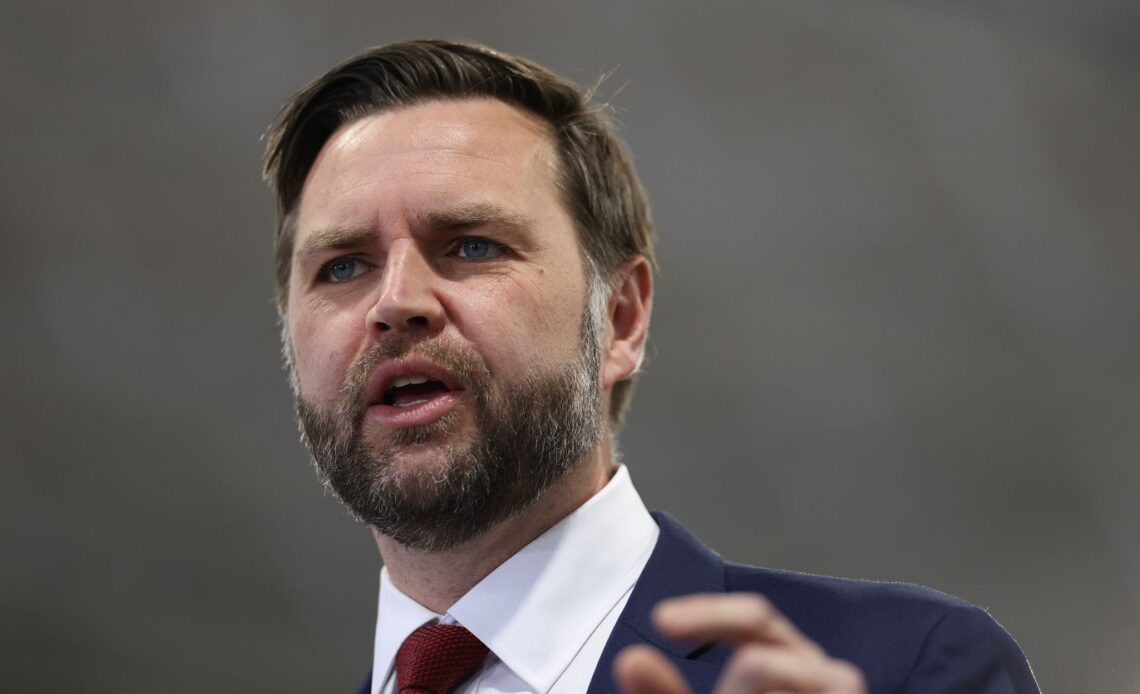 Vicepresidente de EE.UU. Afirma que Elementos del Gobierno Israelí Intentan Frustrar Acuerdo con Irán