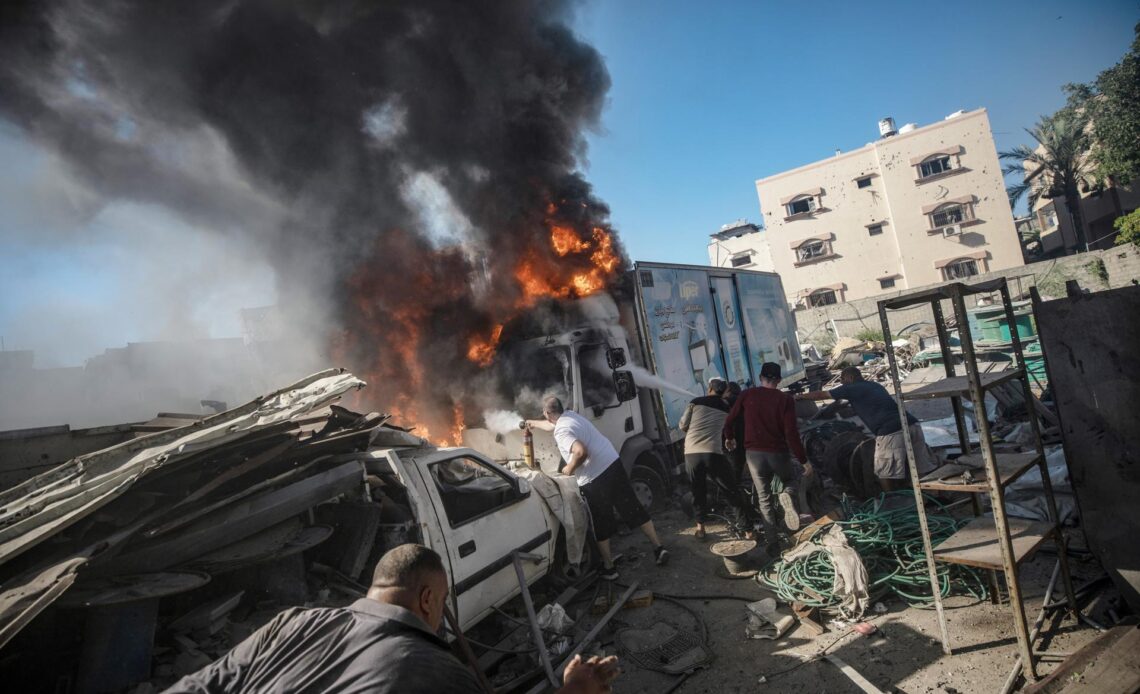 Fuerzas israelíes Causan una Muerte y Cuatro Heridos en Incursión al Sur de Gaza