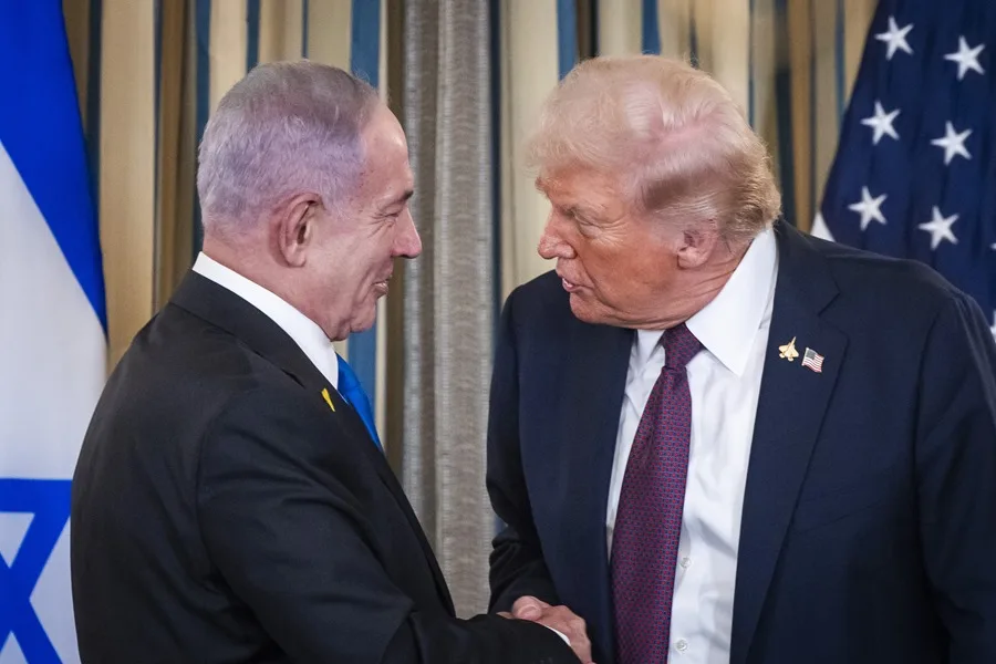 Trump Afirma que Israel Debe su Existencia a Él y a Netanyahu