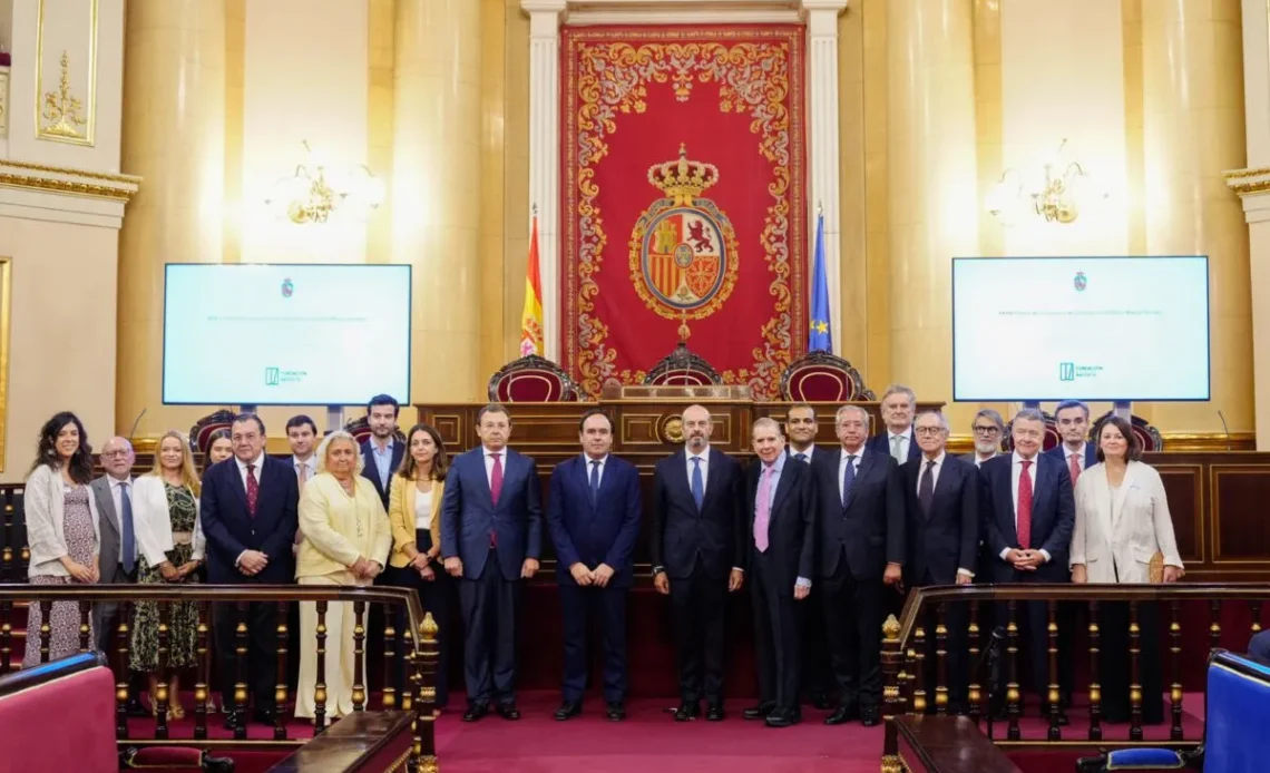 Edmundo González y María Corina Machado Honrados en España con el Premio de Convivencia