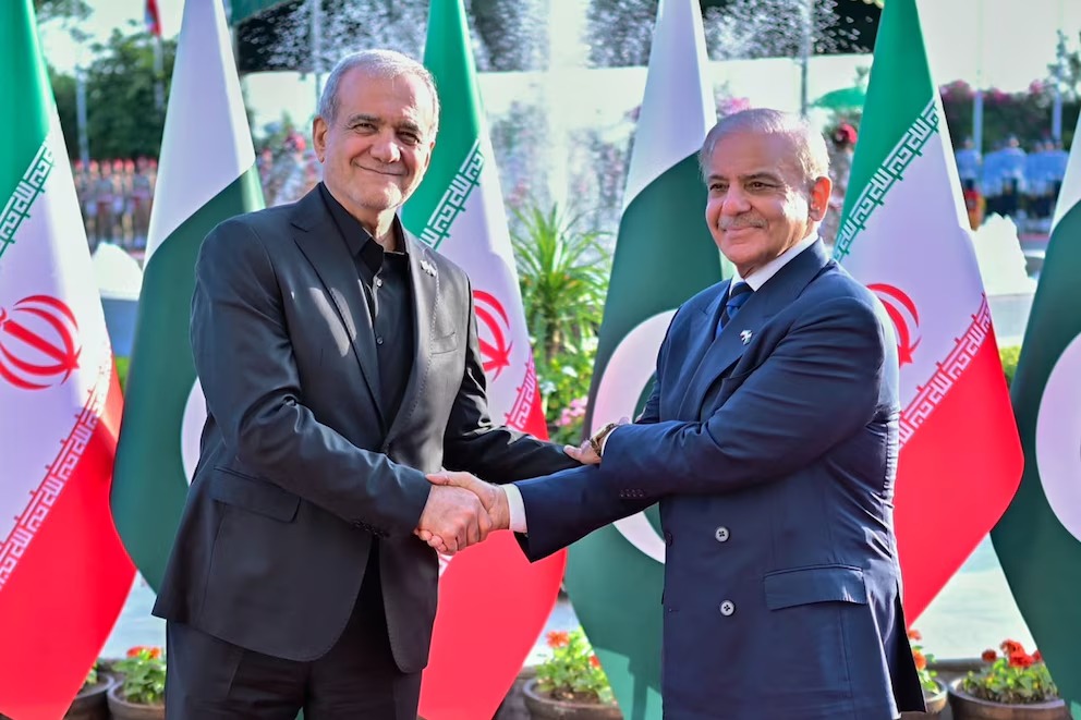Pakistán Insta a Irán a Preservar la Paz Regional en Medio Oriente