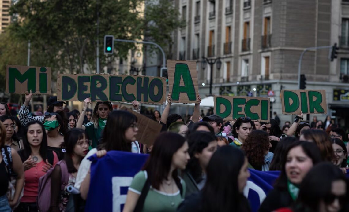 Chile: Proyecto de Ley Propone Escuchar Latidos Fetales Antes de un Aborto Legal