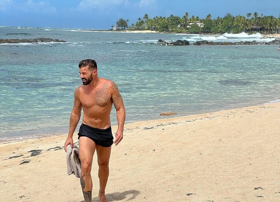 Ricky Martin Expresa Gratitud y Comparte Mensaje de Optimismo con sus Fans