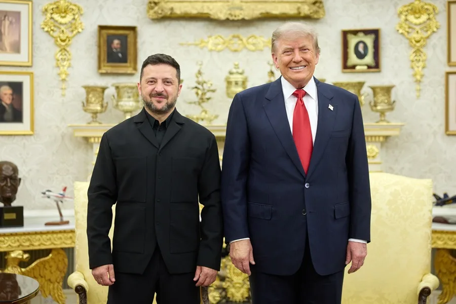 Presidentes Trump y Zelenski dialogan sobre fabricación de misiles Patriot en Ucrania