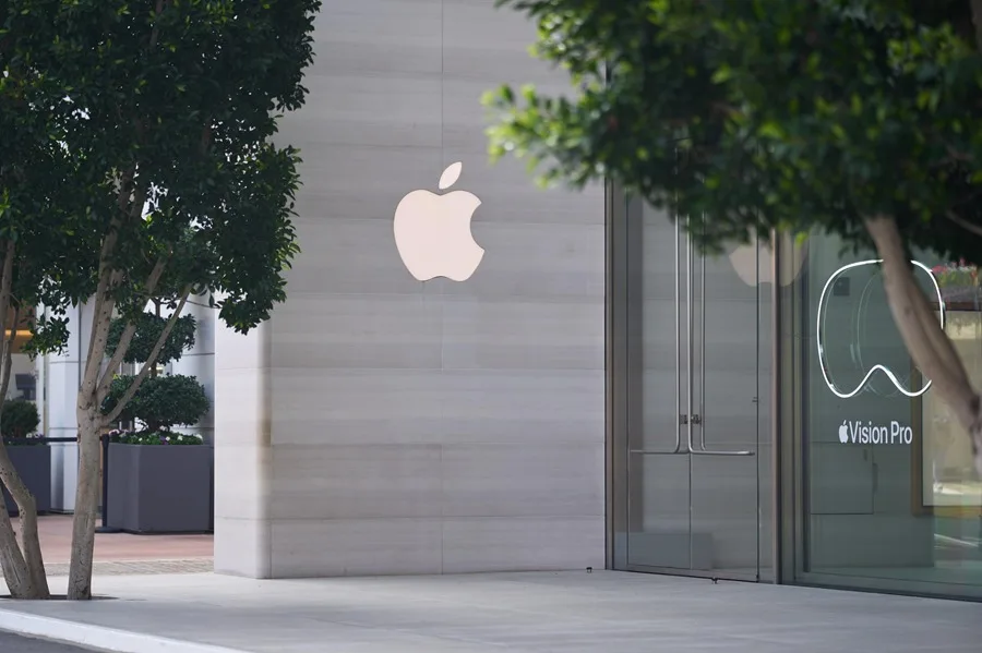 Apple Demanda a OpenAI y Ex-Empleados por Supuesto Robo de Secretos Comerciales del iPhone
