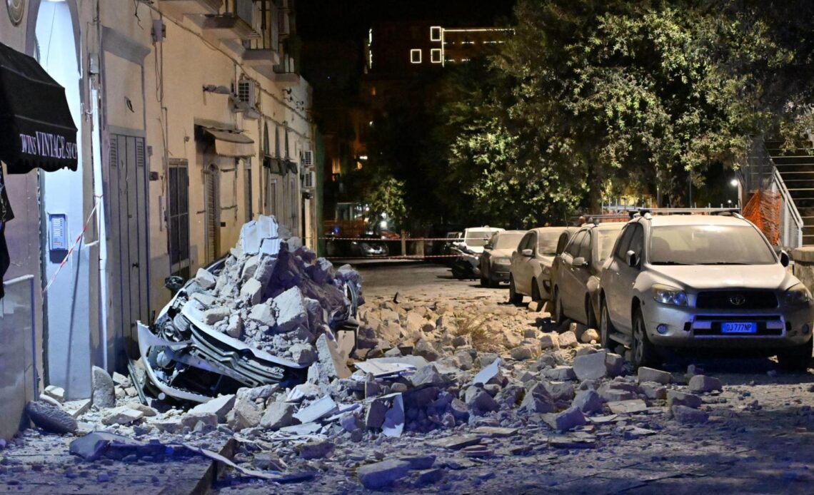 Nápoles sufre terremoto de magnitud 4.7: ocho heridos y cuantiosos daños reportados