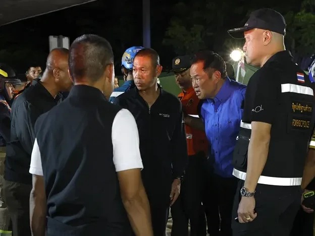 Tragedia en Bangkok: Incendio en un bar cobra la vida de 27 personas