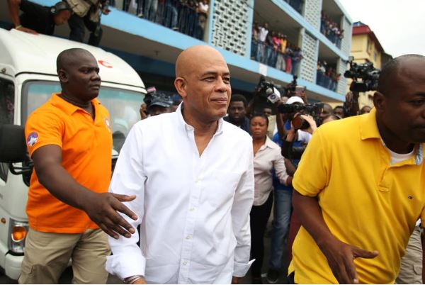 Regreso del Expresidente Haitiano Michel Martelly Bajo Escrutinio por Caso Moïse