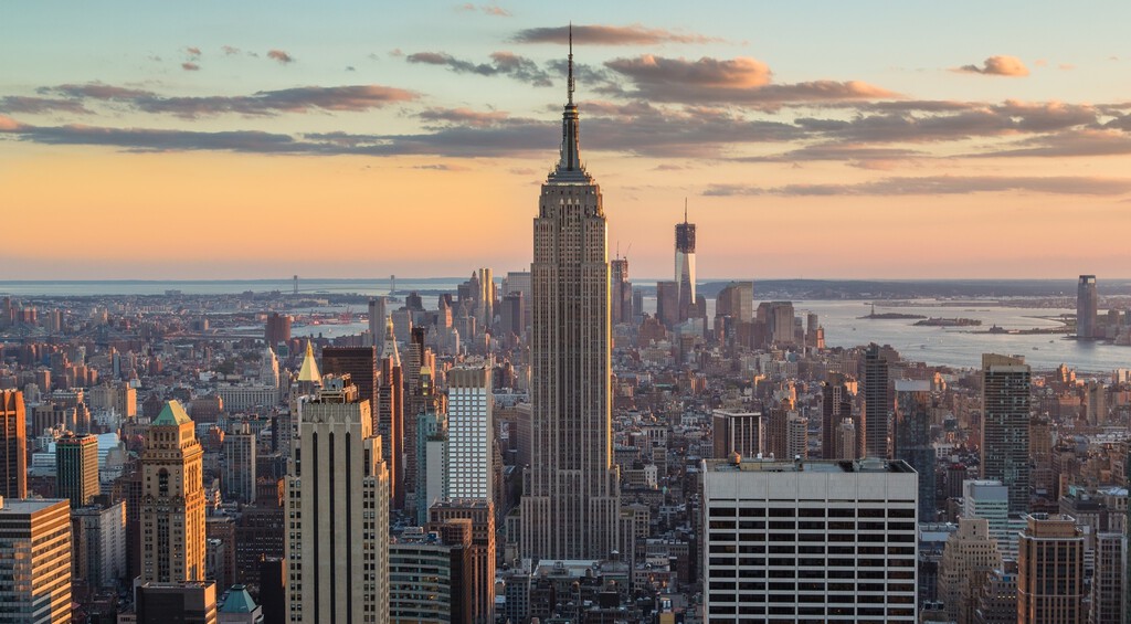 Investigación sobre el empleado público mejor pagado de Nueva York: un fontanero con un salario millonario y dudas sobre su jorn