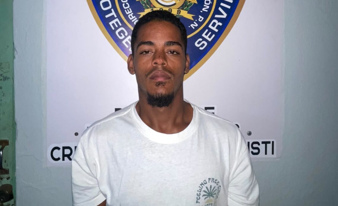 Sospechoso de Asesinato en Villa Vásquez se Rinde ante la Policía